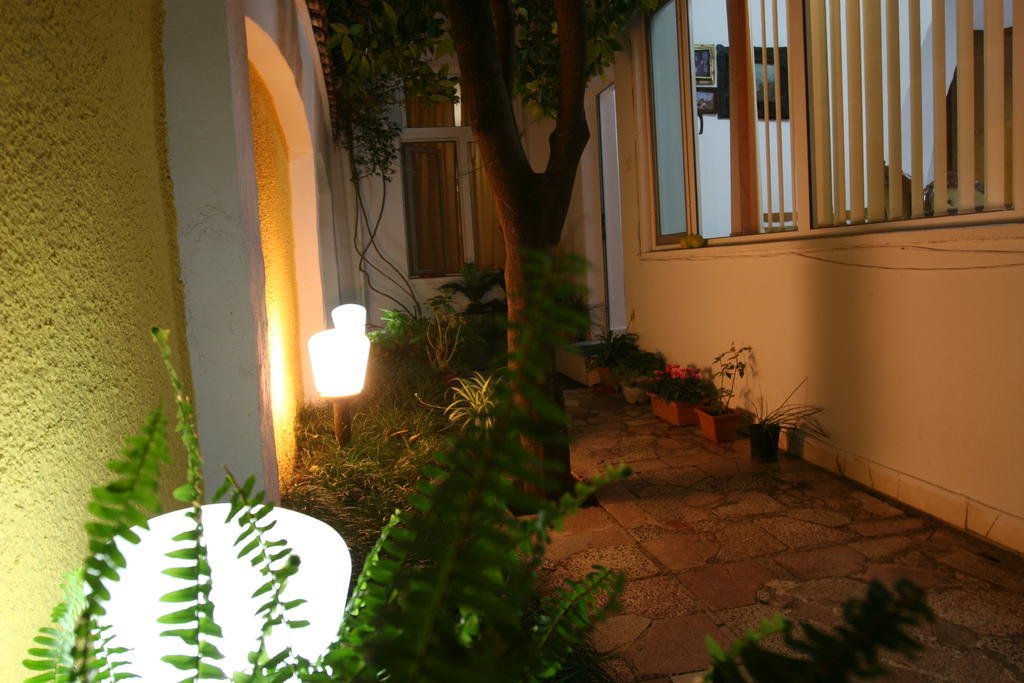 Guesthouse Pension Andrea Тирана Экстерьер фото
