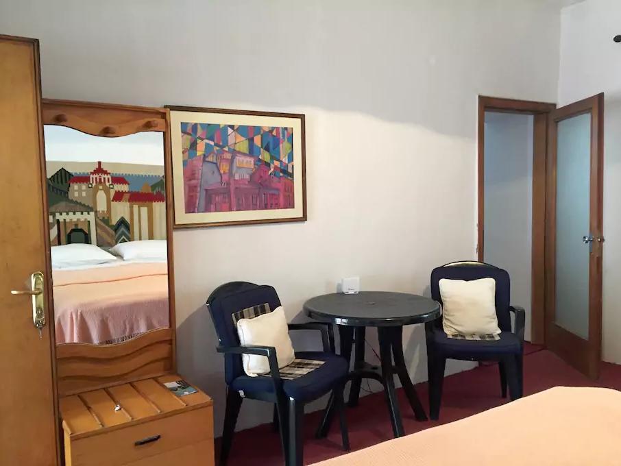 Guesthouse Pension Andrea Тирана Экстерьер фото